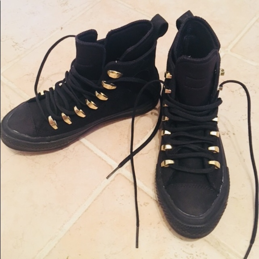 Black Converse (NWOT)